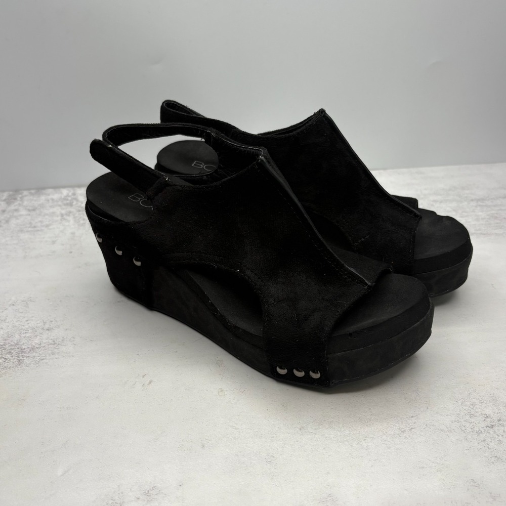 Boutique by Corkys Carley Wedge Sandals 7 Black Faux Suede Studded Slingback
